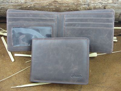 【常山縣普林斯皮革制品】男士短款2折棕色錢(qián)夾 歐美新款，實(shí)用之選